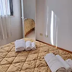 Tiburtina Apartamento *