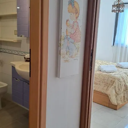 Tiburtina Apartment *
